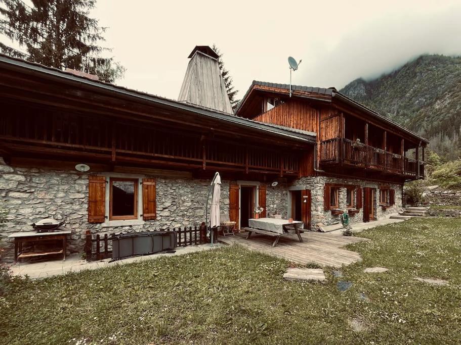 La Ferme De La Tour - Vallee De Chamonix
